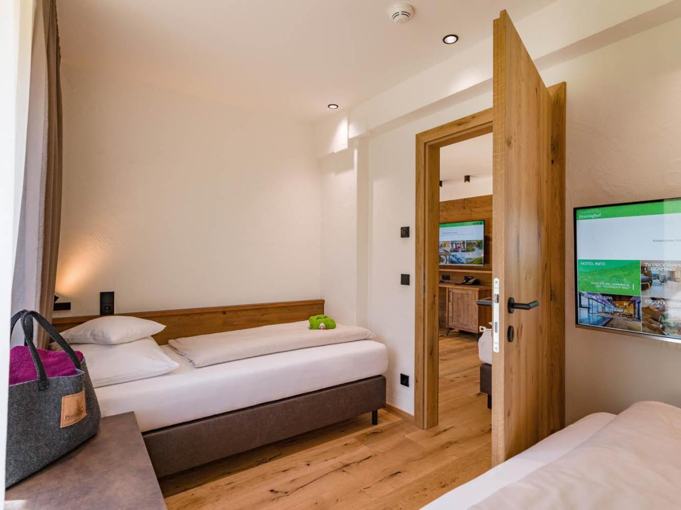 Hotel Penzinghof Oberndorf en Tyrol Extérieur photo